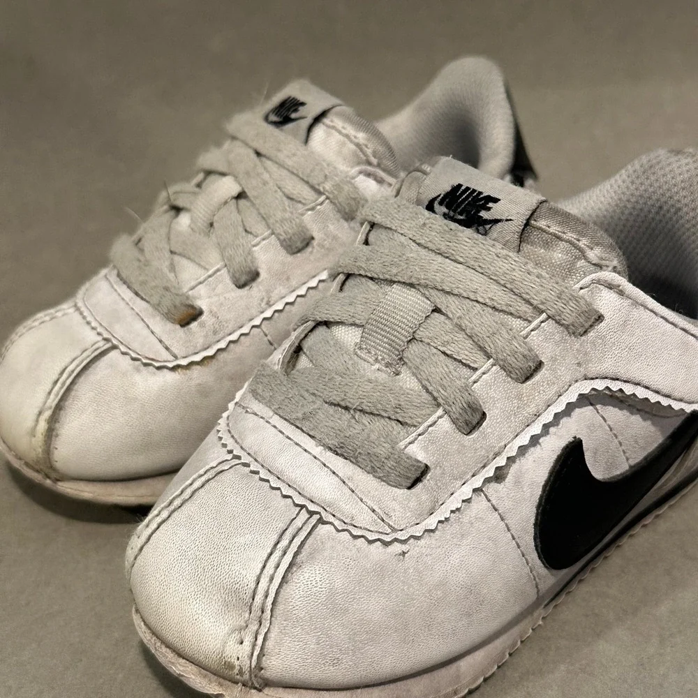 Nike Cortez Toddler Sneakers White Black DM0952-108 Kids Size 7C